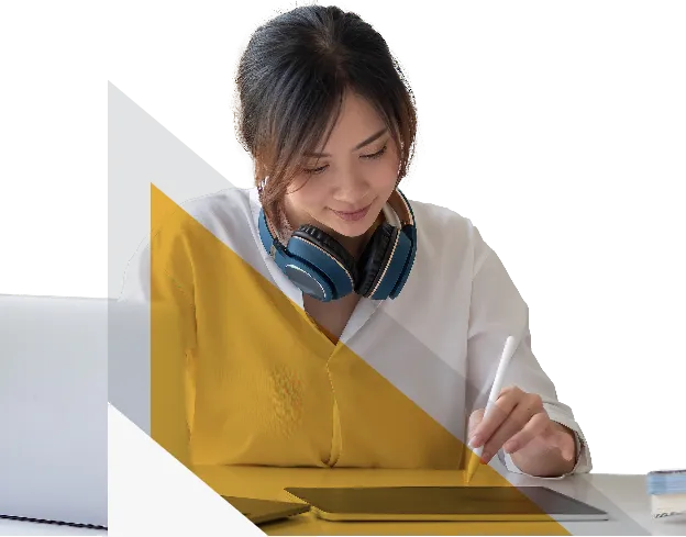 woman-writing-mobile woman-writing-mobile